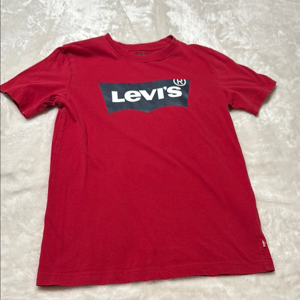 Levi's Red Short Sleeve Tee Classic Crew
